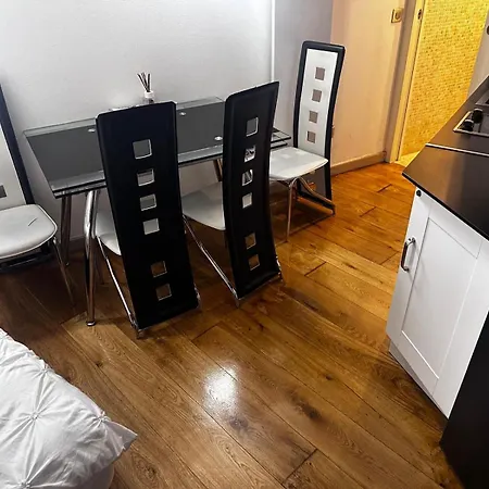 Montmartre By Hpn Apartman *